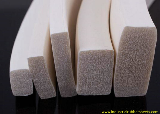 Una protuberancia lateral de la esponja del silicón de la célula del cierre del pegamento, cordón de la esponja del silicón